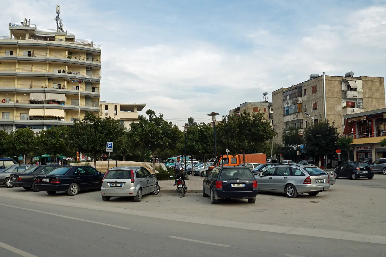 Sheshi qendror i Dimalit (Ura Vajgurore)