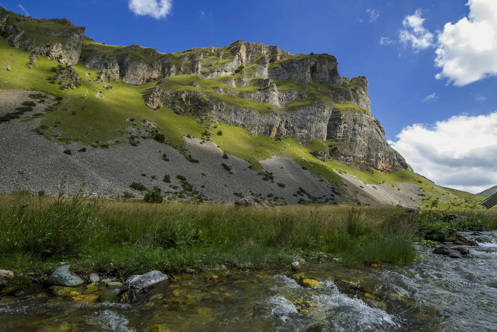 Shkëmbinjtë dhe kullotat pranë Brodit, Dragash