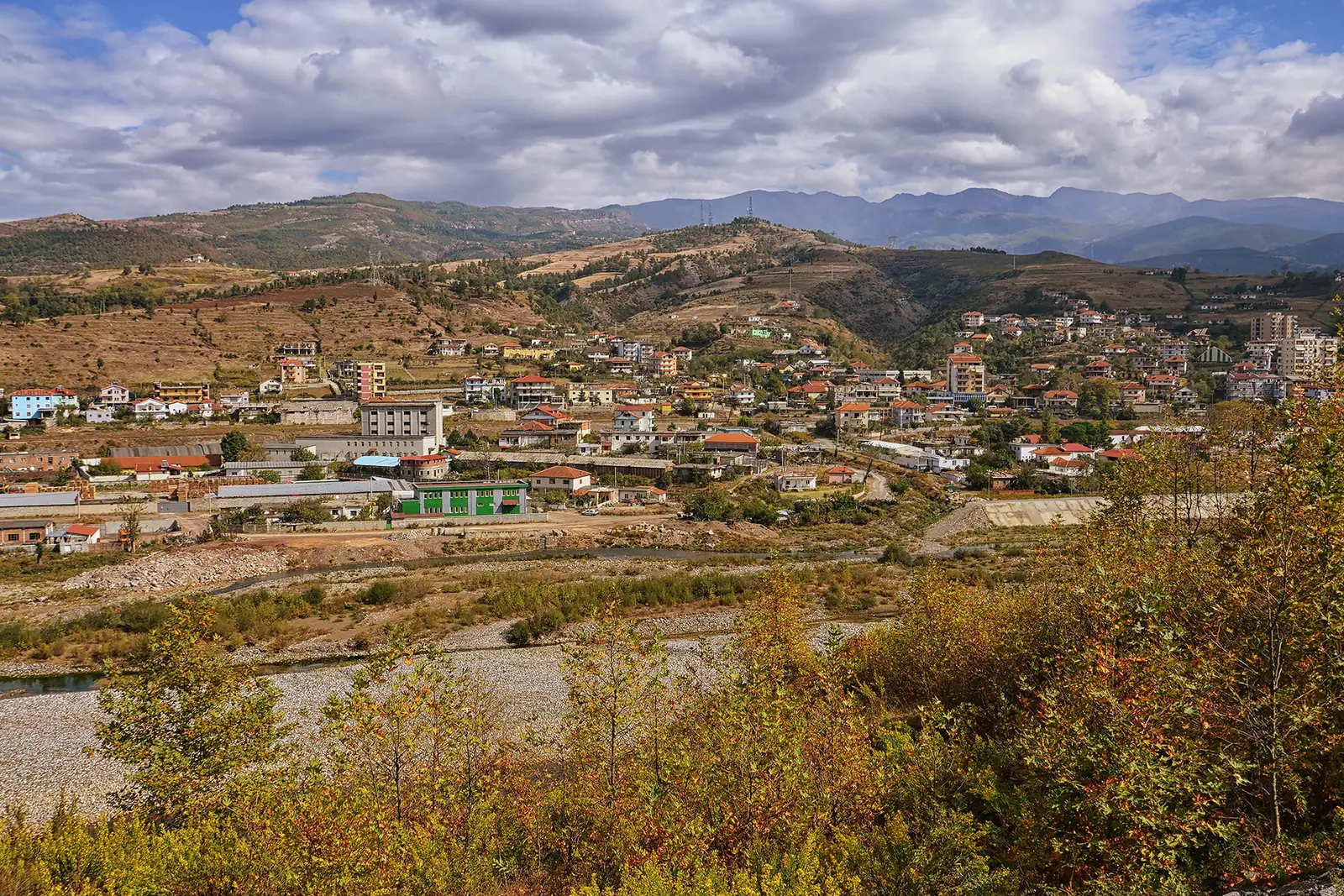 Pamje e Librazhdit nga perëndimi
